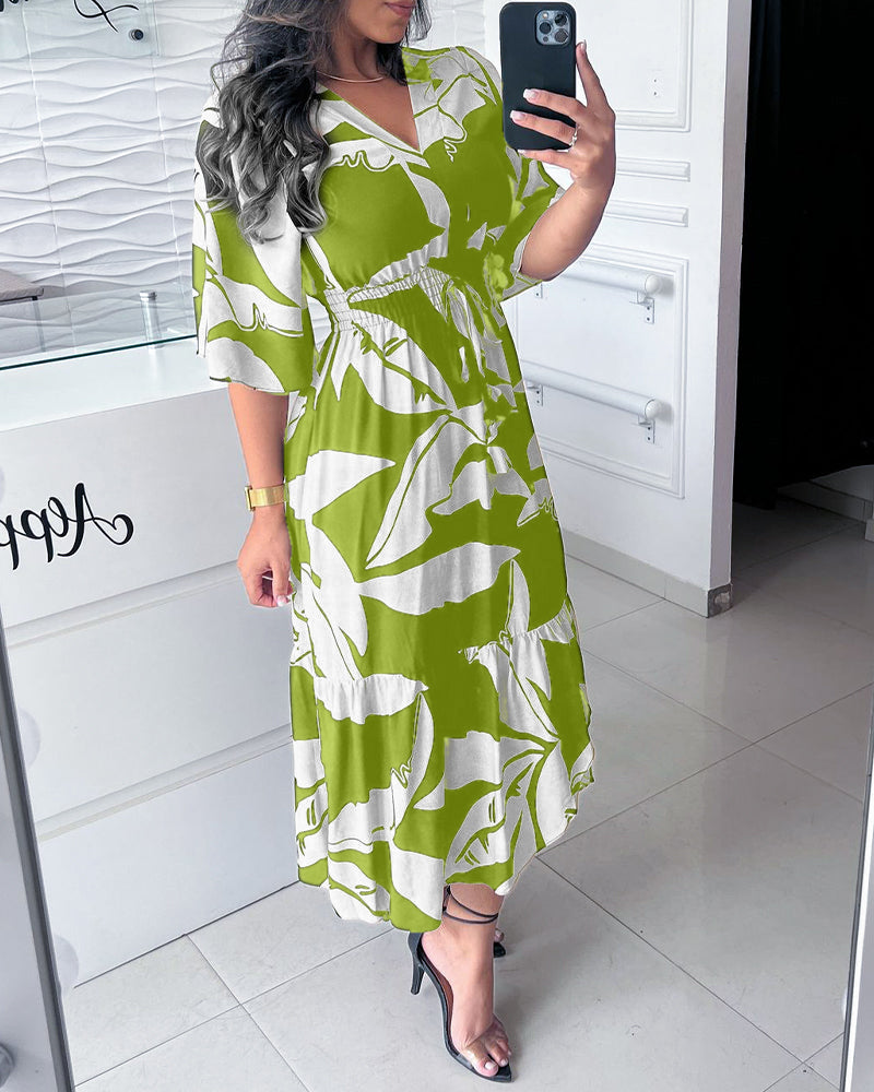 Lovaé™ | V-ringet elegant kjole med trekvartærmer og snøre