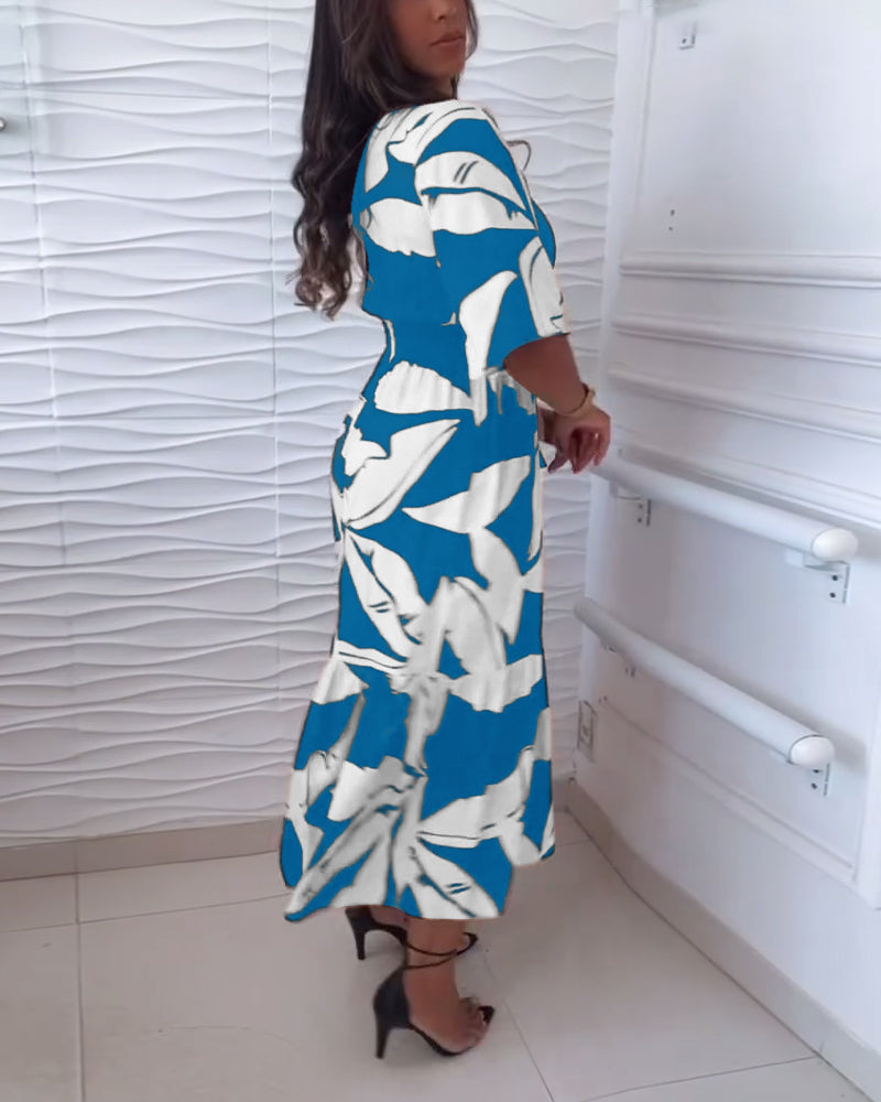 Lovaé™ | V-ringet elegant kjole med trekvartærmer og snøre