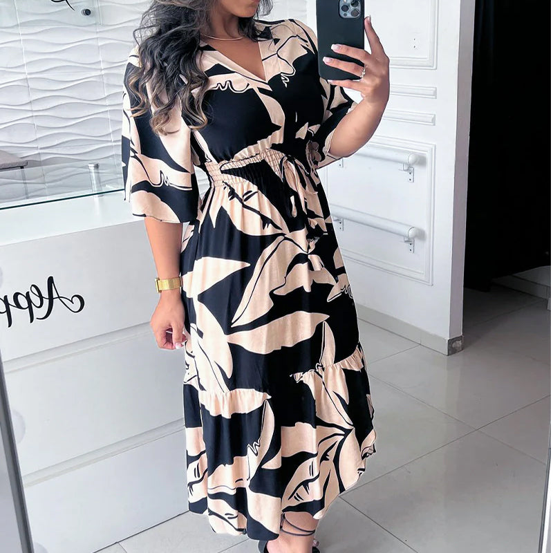 Lovaé™ | V-ringet elegant kjole med trekvartærmer og snøre