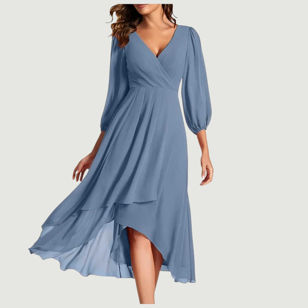 Lovaé™ | Elegant V-halsdesign med asymmetrisk fald